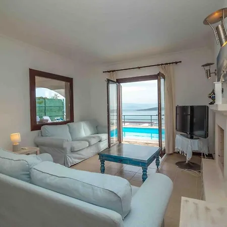 Mia Private Pool בודרום